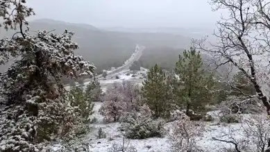 Beypazarı'nda Kar Yağışı: Sürücülere Uyarı!
