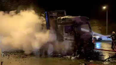 Bolu Dağı Tüneli'nde Tır Yangını: Trafik Etkilendi