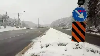 Bolu Dağı'nda Hafif Kar Yağışı, Ulaşımı Etkilemedi