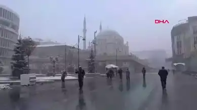 Bolu Dağı'nda Kar Yağışı Sürüyor