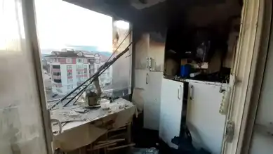 Apartman Balkonunda Doğal Gaz Kombisi Yangını: 3 Yaralı
