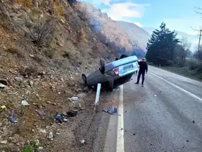 Bolu'da Buzlanma: Takla Atan Araçtan Sürücü Kurtuldu