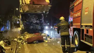Şehir Merkezinde Çöp Kamyonu Yangını!
