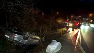 Düzce'de Kanala Uçan Araç: Sürücü Kıl Payı Kurtuldu!