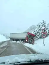 Göynük'te Tır Kazası Trafiği Felç Etti