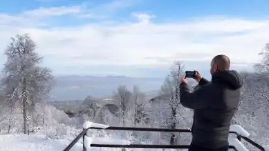 Kocaeli ve Bolu'da Kışın Büyüsü: Kar Yağışı