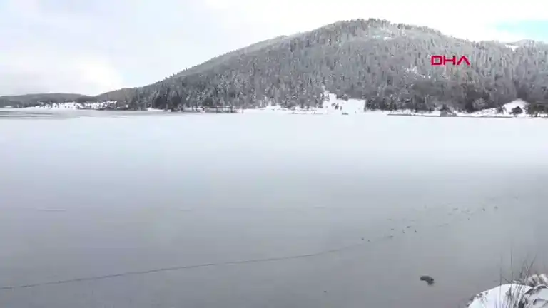 Abant Gölü Buz Tuttu!
