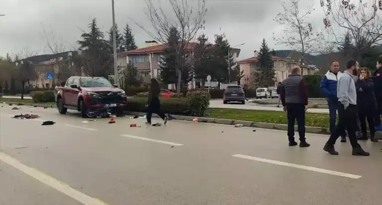 Bolu'da Elektrikli Motosiklet Kazası: 1 Ölü