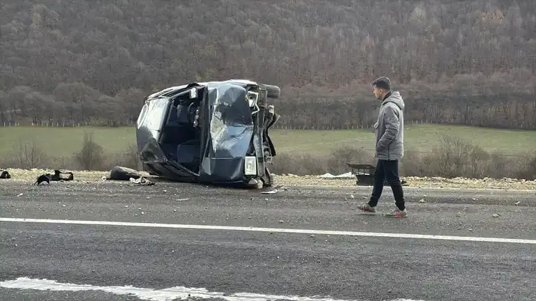 Bolu'da Trafik Kazası: Sürücü Yaralı