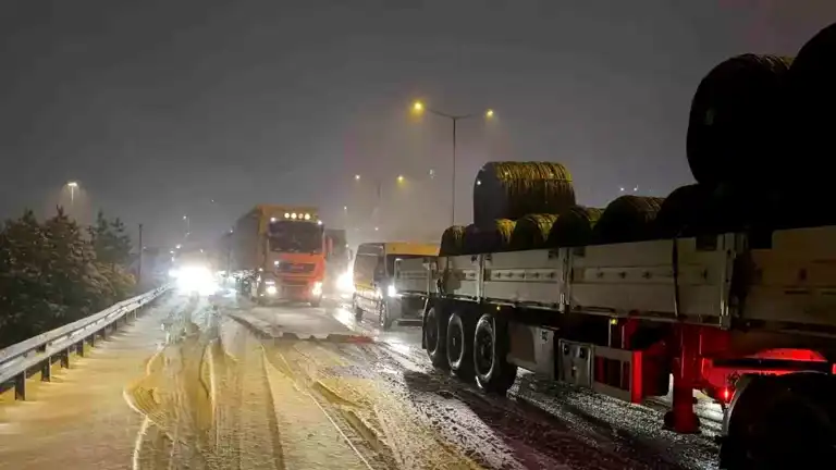 Bolu'da 9 Araçlık Zincirleme Kaza!