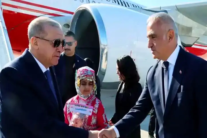 Erdoğan, İbradı'da Vatandaşlarla Buluştu
