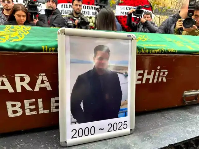 Tıp Öğrencisi Gençbay, Yangında Yaşam Yitirdi